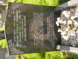 image of grave number 647906